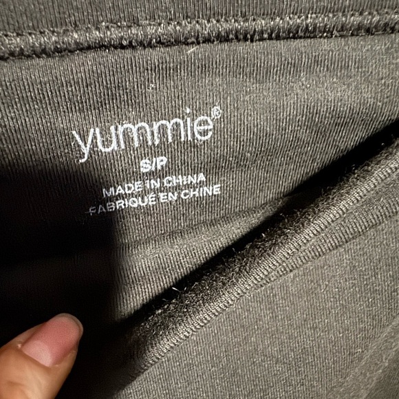 Yummie JODI BLACK SLIM STRETCH BOOTCUT SHAPING LEGGING Size Small Black nwt - Picture 8 of 15